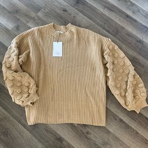 Oversized coffee sweater with bubble sleeves